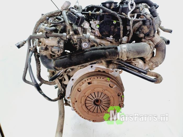 Engine from a Volkswagen Golf VII (AUA) 1.6 TDI 16V 2013