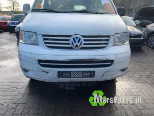 Used Front bumper Volkswagen Transporter T5 2.5 TDi PF Price € 75,00 Margin scheme offered by Autodemontagebedrijf De Mars