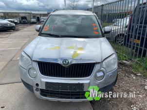 Used Sill, right Skoda Yeti (5LAC) 2.0 TDI 16V 4x4 Price on request offered by Autodemontagebedrijf De Mars