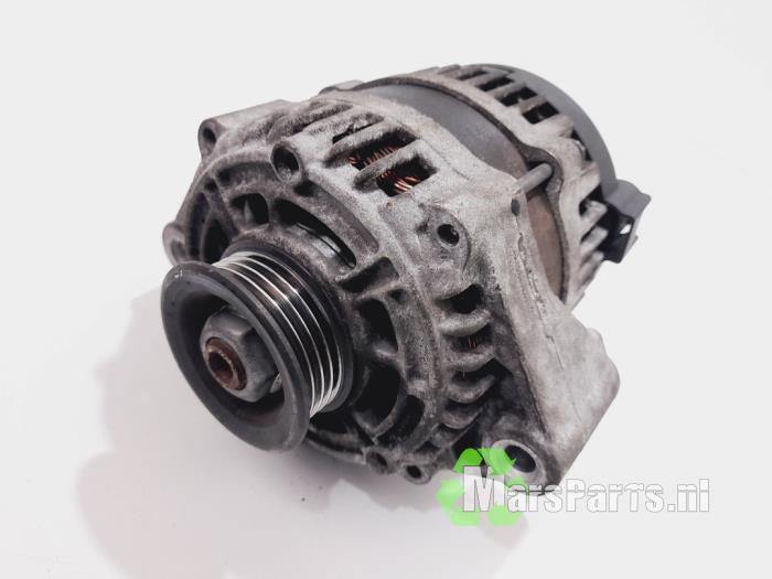Begagnade Dynamo Chevrolet Spark (M300) 1.0 16V Bifuel Pris € 25,00 Marginaltabell erbjuds av Autodemontagebedrijf De Mars