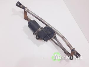 Used Wiper motor + mechanism Fiat Fiorino (225) 1.3 JTD 16V Multijet Price € 50,00 Margin scheme offered by Autodemontagebedrijf De Mars