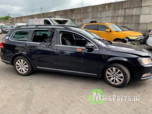 Used Style, middle right Volkswagen Passat Variant (365) 2.0 TDI 16V 140 Price on request offered by Autodemontagebedrijf De Mars