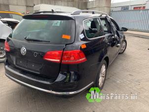Used Rear side panel, right Volkswagen Passat Variant (365) 2.0 TDI 16V 140 Price on request offered by Autodemontagebedrijf De Mars