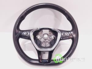 Usagé Volant Volkswagen Golf VII (AUA) 1.6 TDI 16V Prix € 125,00 Règlement à la marge proposé par Autodemontagebedrijf De Mars