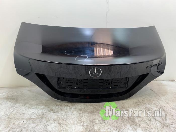 Używane Tylna klapa Mercedes CLA (117.3) 2.2 CLA-220 CDI, 220 d 16V Cena € 200,00 Procedura marży oferowane przez Autodemontagebedrijf De Mars