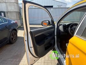 Usagé Commutateur vitre électrique Mitsubishi Outlander (GF/GG) 2.2 DI-D 16V Clear Tec 4x4 Prix € 50,00 Règlement à la marge proposé par Autodemontagebedrijf De Mars
