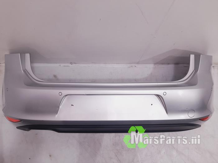 Rear bumper from a Volkswagen Golf VII (AUA) 1.4 TSI 16V 2014