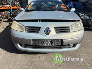 Used Front bumper Renault Megane II CC (EM) 2.0 16V Price € 70,00 Margin scheme offered by Autodemontagebedrijf De Mars