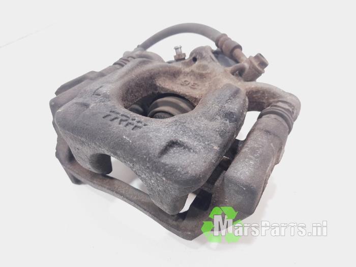 Gebrauchte Bremszange links hinten Nissan Qashqai (J11) 1.5 dCi DPF Preis € 90,00 Margenregelung angeboten von Autodemontagebedrijf De Mars