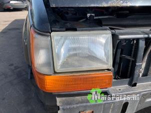 Used Headlight, right Jeep Grand Cherokee (WG/WJ) Price on request offered by Autodemontagebedrijf De Mars