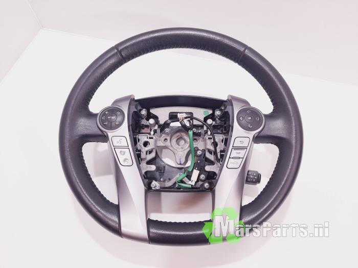 Gebrauchte Lenkrad Toyota Prius Plus (ZVW4) 1.8 Hybrid 16V Preis € 250,00 Margenregelung angeboten von Autodemontagebedrijf De Mars