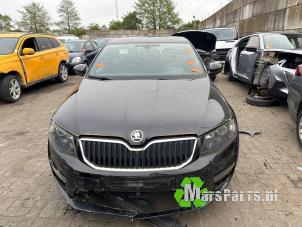 Used Sill, left Skoda Octavia (5EAA) 2.0 TDI RS 16V Price on request offered by Autodemontagebedrijf De Mars