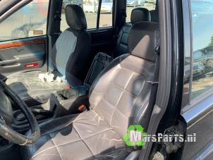 Used Front seatbelt, right Jeep Grand Cherokee (WG/WJ) Price € 50,00 Margin scheme offered by Autodemontagebedrijf De Mars