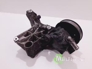Used Power steering pump Audi A4 (B8) 2.7 TDI V6 24V Price € 100,00 Margin scheme offered by Autodemontagebedrijf De Mars