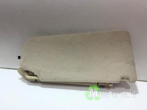 Usados Visera Landrover Range Rover III (LM) 2.9 TD6 24V Precio € 30,00 Norma de margen ofrecido por Autodemontagebedrijf De Mars