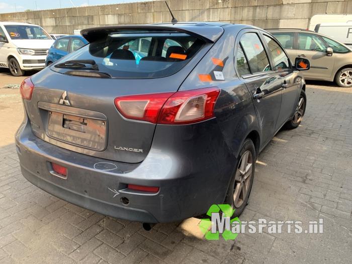 Schnittteil links hinten Mitsubishi Lancer Sportback 2.0 DI-D 16V A39A