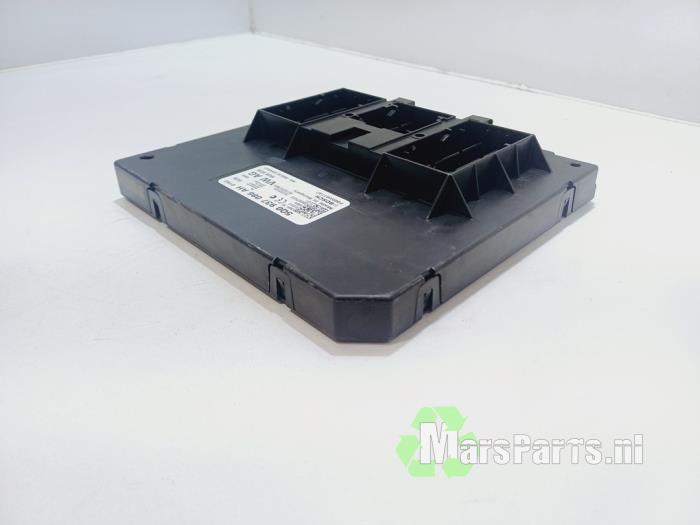 Used Body control computer Volkswagen Passat Variant (3G5) 1.6 TDI 16V Price € 63,00 Margin scheme offered by Autodemontagebedrijf De Mars