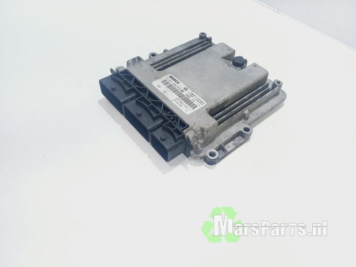 Used Engine management computer Renault Clio IV (5R) 1.5 dCi 75 FAP Price € 63,00 Margin scheme offered by Autodemontagebedrijf De Mars