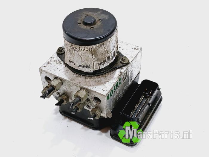 Usados Bomba ABS Opel Insignia 2.0 CDTI 16V 130 Ecotec Precio € 30,00 Norma de margen ofrecido por Autodemontagebedrijf De Mars