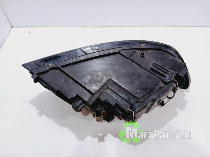 Headlight, left Volvo V50 1.6 D 16V - 30698885 AL