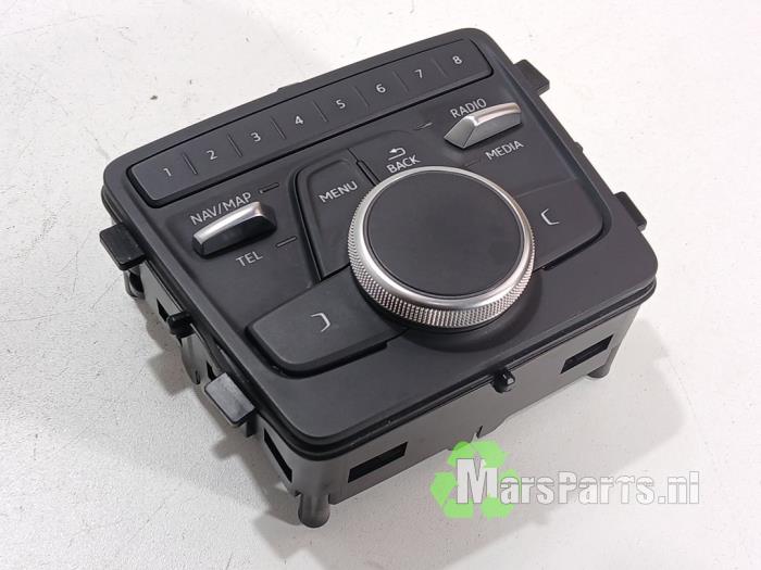 Used On-board computer controller Audi A4 Avant (B9) 2.0 TDI Ultra 16V Price € 250,00 Margin scheme offered by Autodemontagebedrijf De Mars