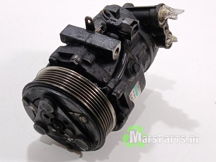 Usagé Pompe clim Fiat Fiorino (225) 1.3 D 16V Multijet Prix € 40,00 Règlement à la marge proposé par Autodemontagebedrijf De Mars