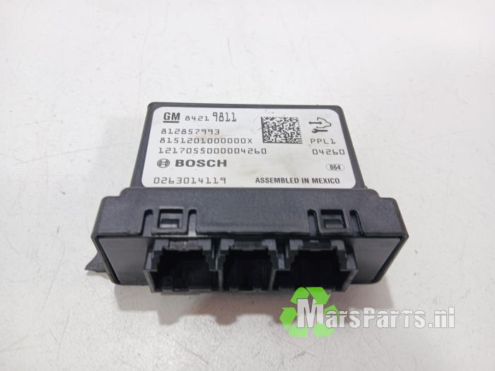 Begagnade PDC-modul Opel Insignia Grand Sport 1.6 CDTI 16V 136 Pris € 69,00 Marginaltabell erbjuds av Autodemontagebedrijf De Mars