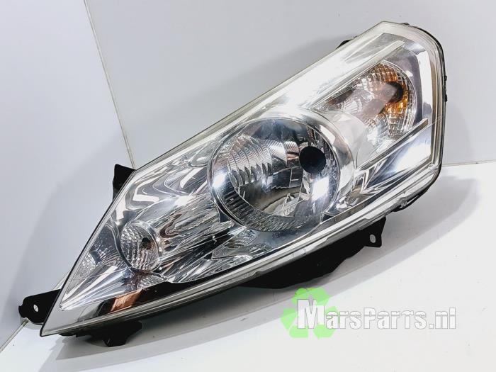 Używane Reflektor lewy Fiat Scudo (270) 1.6 D Multijet Cena € 63,00 Procedura marży oferowane przez Autodemontagebedrijf De Mars