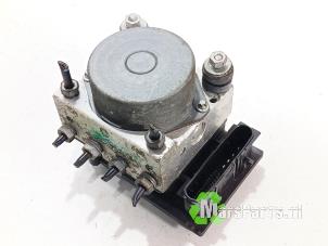Gebrauchte ABS Pumpe Nissan Note (E11) 1.6 16V Preis € 100,00 Margenregelung angeboten von Autodemontagebedrijf De Mars