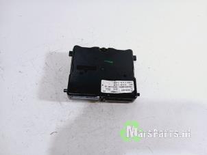 Usagé Module climatronic Renault Scénic IV (RFAJ) 1.2 TCE 130 16V Prix € 75,00 Règlement à la marge proposé par Autodemontagebedrijf De Mars