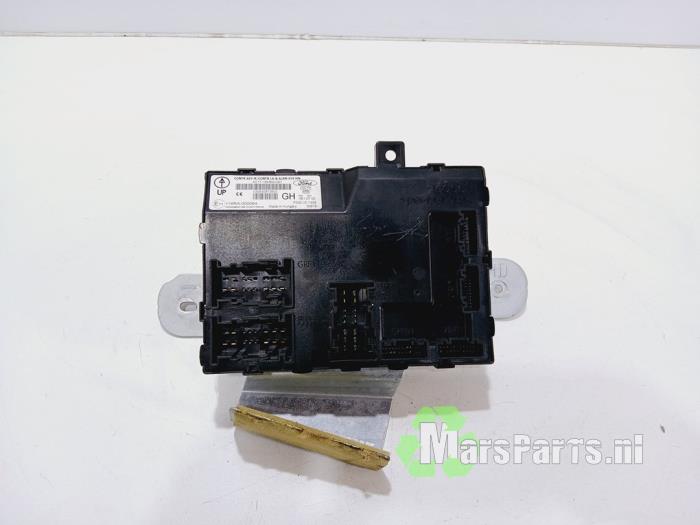 Używane Sterownik Body Control Ford B-Max (JK8) 1.0 EcoBoost 12V 120 Cena € 50,00 Procedura marży oferowane przez Autodemontagebedrijf De Mars