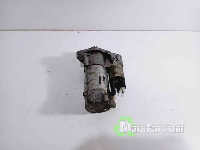 Startmotor från en Land Rover Range Rover Velar (LY) 5.0 V8 32V SVR 2019