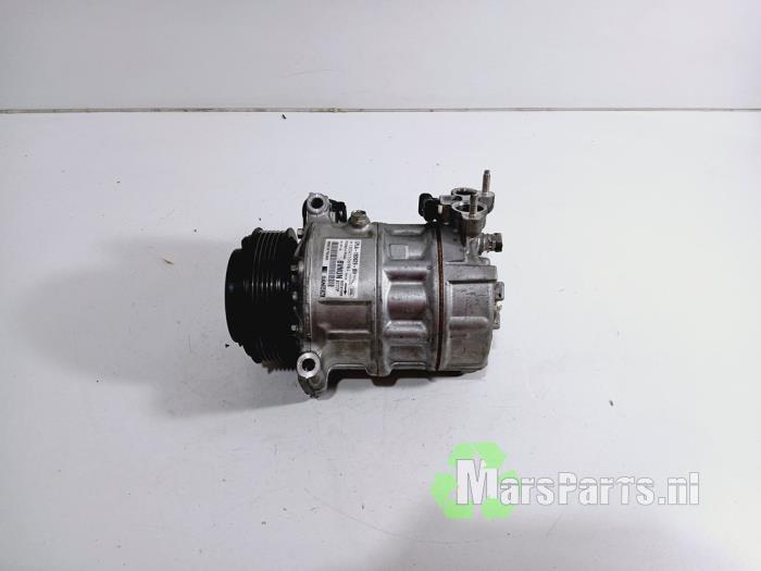 Usagé Pompe clim Landrover Range Rover Velar (LY) 5.0 V8 32V SVR Prix € 100,00 Règlement à la marge proposé par Autodemontagebedrijf De Mars