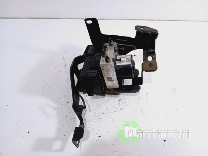Gebrauchte ABS Pumpe Opel Combo 1.6 CDTI 16V Preis € 60,00 Margenregelung angeboten von Autodemontagebedrijf De Mars