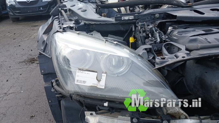 Używane Reflektor prawy BMW 6 serie (F12) 650i V8 32V Cena € 800,00 Procedura marży oferowane przez Autodemontagebedrijf De Mars