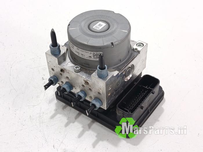 Begagnade ABS-pump BMW 3 serie (F30) 318d 2.0 16V Pris € 200,00 Marginaltabell erbjuds av Autodemontagebedrijf De Mars