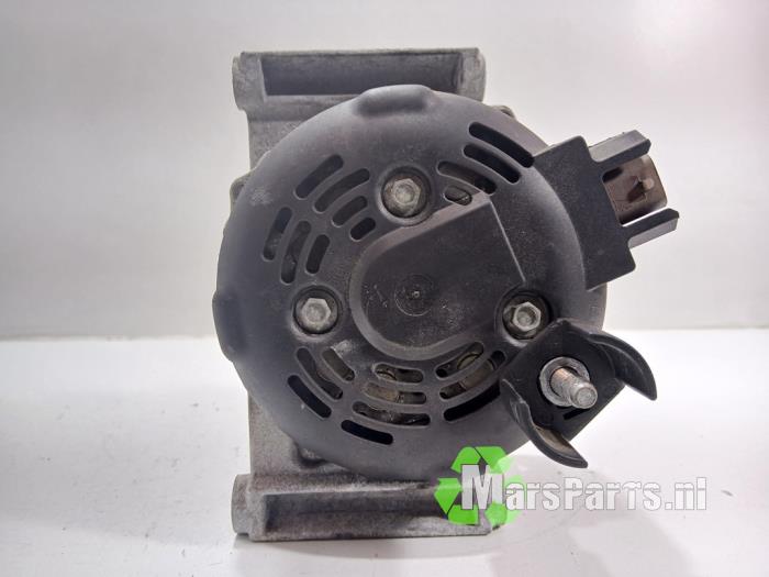 Dynamo van een Opel Astra K 1.6 CDTI 110 16V 2018