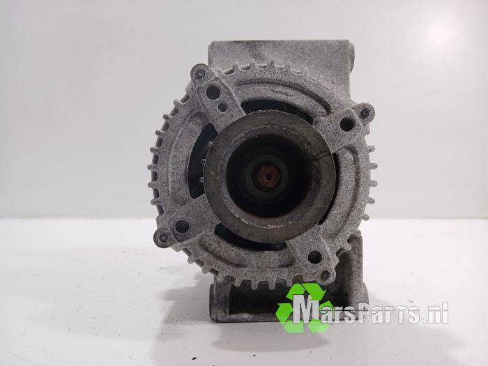 Dynamo van een Opel Astra K 1.6 CDTI 110 16V 2018