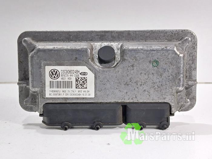 Injection computer from a Volkswagen Polo V (6R) 1.4 16V 2009
