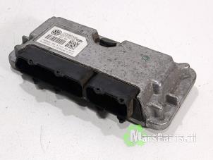 Begagnade Insprutningsdator Volkswagen Polo V (6R) 1.4 16V Pris € 50,00 Marginaltabell erbjuds av Autodemontagebedrijf De Mars