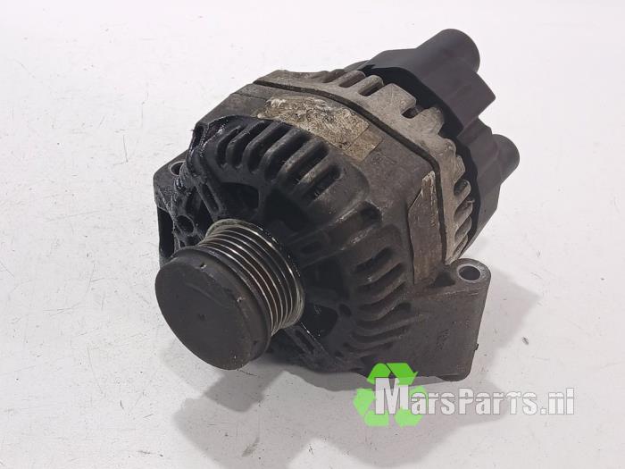 Begagnade Dynamo Fiat Fiorino (225) 1.3 JTD 16V Multijet Pris € 40,00 Marginaltabell erbjuds av Autodemontagebedrijf De Mars