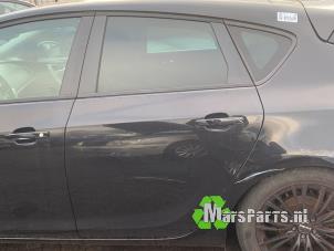 Begagnade Bakdörr, 4-dörrars, vänster Opel Astra J (PC6/PD6/PE6/PF6) 1.6 16V Ecotec Pris € 100,00 Marginaltabell erbjuds av Autodemontagebedrijf De Mars