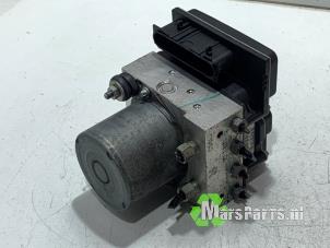 Gebrauchte ABS Pumpe Nissan Qashqai (J10) 1.6 16V Preis € 115,00 Margenregelung angeboten von Autodemontagebedrijf De Mars