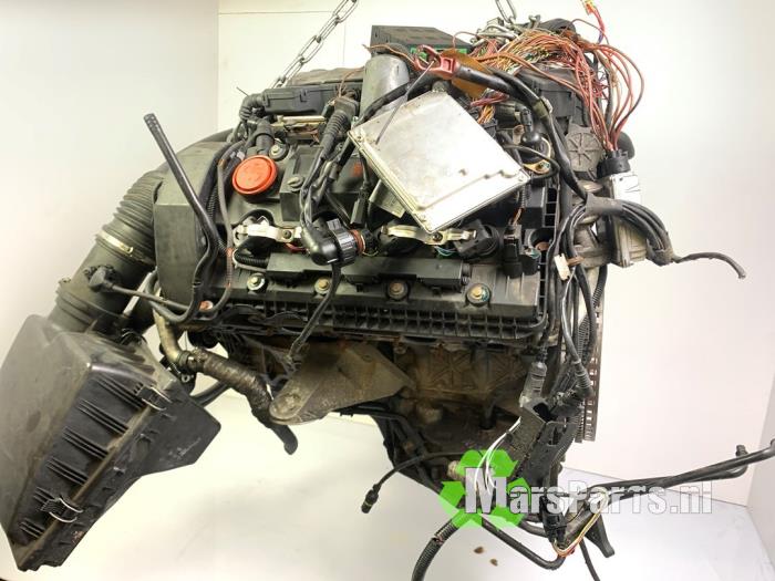 Motor van een BMW 5 serie (E60) 545i 32V 2004