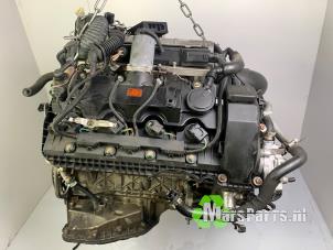 Motor van een BMW 5 serie (E60) 545i 32V 2004