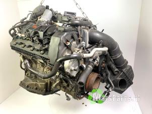 Motor van een BMW 5 serie (E60) 545i 32V 2004