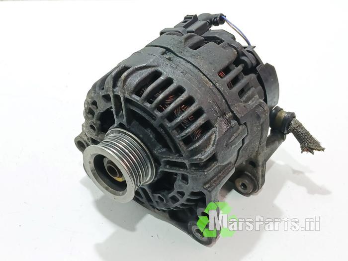 Gebrauchte Dynamo Volkswagen Golf V (1K1) 1.6 FSI 16V Preis € 30,00 Margenregelung angeboten von Autodemontagebedrijf De Mars