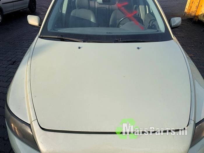 Używane Maska Volvo S40 (MS) 2.4 20V Cena € 50,00 Procedura marży oferowane przez Autodemontagebedrijf De Mars