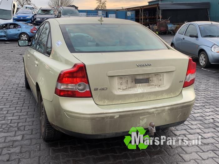 Używane Dach + Tyl Volvo S40 (MS) 2.4 20V Cena € 250,00 Procedura marży oferowane przez Autodemontagebedrijf De Mars