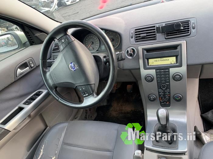 Używane Stacyjka + Kluczyk Volvo S40 (MS) 2.4 20V Cena € 70,00 Procedura marży oferowane przez Autodemontagebedrijf De Mars